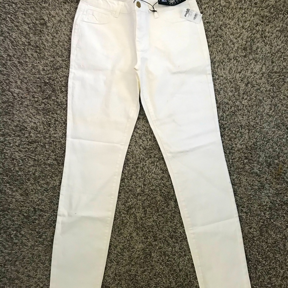 Refuge white jeans
